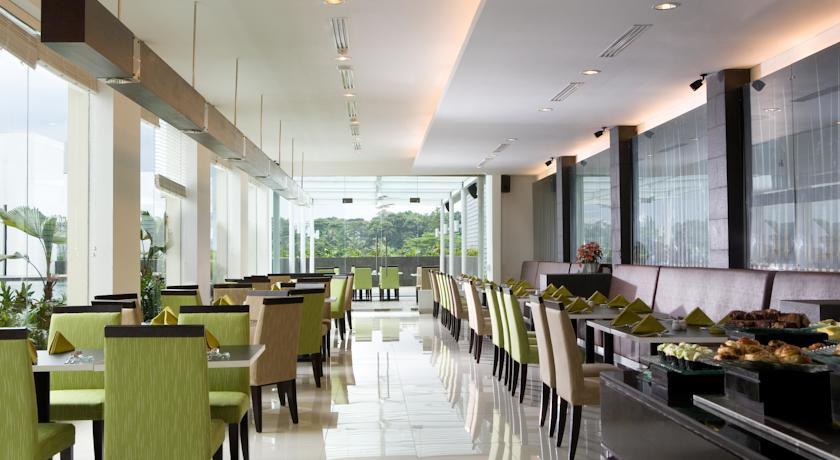 Hotel Santika Bogor Restaurant bilde